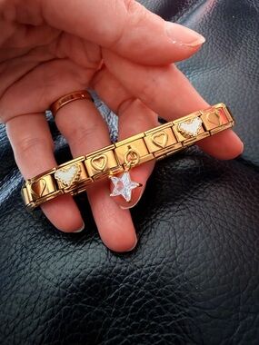Gold Tone Italian Charm Bracelet with Heart Links & Star Dangle
